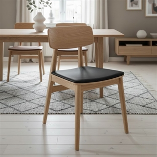 Livo spisebordsstol | Egetræ m. sort sæde